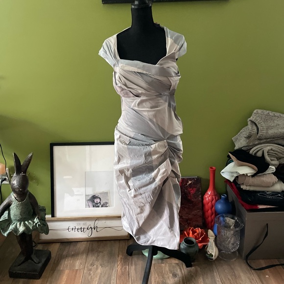 Vivienne Westwood - Picture 2 of 3